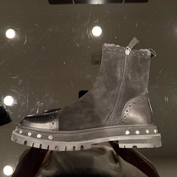 Free People Tate Chelsea Boot In Black | SLIGHTLY USED - Picture 8 of 12